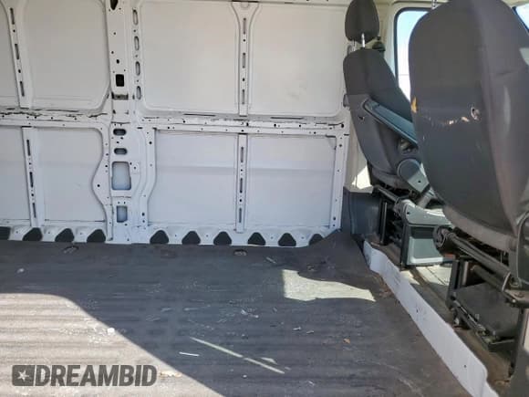 ✅ 2016 Ram ProMaster Cargo • VIN: 3C6TRVDG5GE106301 • Lot: 80854705. Wystawiony na Copart z przebiegiem 288 471 mil. Bezpłatny archiwum sprzedaży aukcyjnych z USA i szczegółowy raport historii pojazdu na DreamBid. Zdjęcie 10.