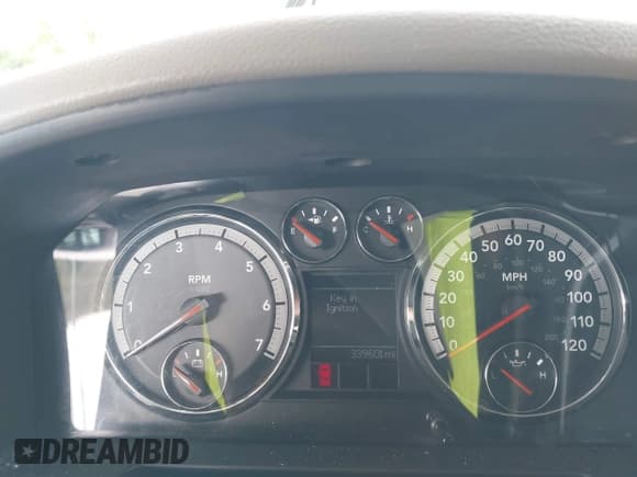 ✅ 2010 Dodge 1500 SLT • VIN: 1D7RB1GT6AS112613 • Lot: 41641379. Wystawiony na IAAI z przebiegiem 339 601 mil. Bezpłatny archiwum sprzedaży aukcyjnych z USA i szczegółowy raport historii pojazdu na DreamBid. Zdjęcie 7.