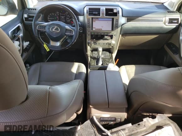 ✅ 2020 Lexus GX 460 Luxury • VIN: JTJGM7BX4L5242798 • Lot: 40864464. Wystawiony na Copart z przebiegiem 38 252 mil. Bezpłatny archiwum sprzedaży aukcyjnych z USA i szczegółowy raport historii pojazdu na DreamBid. Zdjęcie 8.