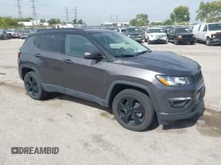 ✅ 2019 Jeep Compass Latitude • VIN: 3C4NJDBB0KT713589 • Lot: 43329595. Listed on IAAI with 31,475 mi. Free auction sales archive from the USA and detailed vehicle history report at DreamBid. Image 1.
