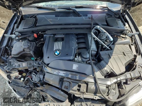 ✅ 2013 BMW 1 Series 128i • VIN: WBAUP7C58DVM55357 • Lot: 65746855. Wystawiony na Copart z przebiegiem Nie podano. Bezpłatny archiwum sprzedaży aukcyjnych z USA i szczegółowy raport historii pojazdu na DreamBid. Zdjęcie 11.