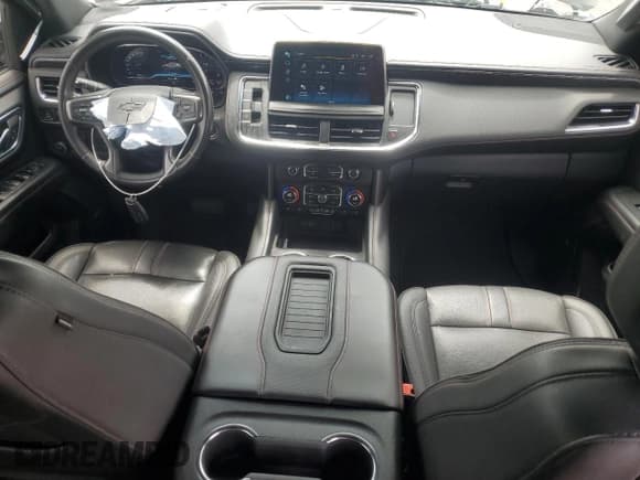 ✅ 2023 Chevrolet Suburban RST • VIN: 1GNSCEKDXPR125193 • Lot: 55652135. Wystawiony na Copart z przebiegiem 131 706 mil. Bezpłatny archiwum sprzedaży aukcyjnych z USA i szczegółowy raport historii pojazdu na DreamBid. Zdjęcie 8.