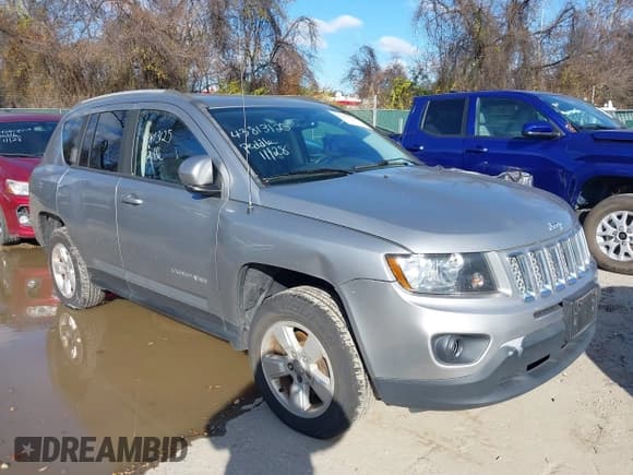 ✅ 2016 Jeep Compass Latitude • VIN: 1C4NJCEA5GD792610 • Lot: 43813125. Wystawiony na IAAI z przebiegiem 170 123 mil. Bezpłatny archiwum sprzedaży aukcyjnych z USA i szczegółowy raport historii pojazdu na DreamBid. Zdjęcie 6.