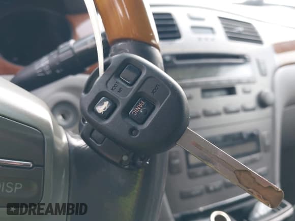 ✅ 2005 Lexus ES 350 • VIN: JTHBA30G055095818 • Лот: 43790114. Опубликован ранее на IAAI с пробегом 227 632 миль. Бесплатный доступ к архиву аукционных продаж из США и подробный отчёт об истории автомобиля на DreamBid. Изображение 11.