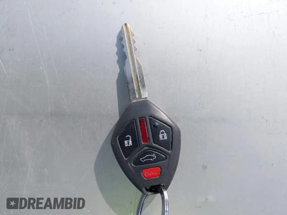 ✅ 2014 Mitsubishi Lancer Evolution MR • VIN: JA32W5FV6EU019433 • Lot: 43638462. Wystawiony na IAAI z przebiegiem 51 653 mil. Bezpłatny archiwum sprzedaży aukcyjnych z USA i szczegółowy raport historii pojazdu na DreamBid. Zdjęcie 11.