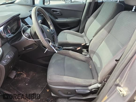 ✅ 2020 Chevrolet Trax LS • VIN: 3GNCJNSB6LL153597 • Lot: 86859355. Listed on Copart with 89,011 mi. Free auction sales archive from the USA and detailed vehicle history report at DreamBid. Image 7.