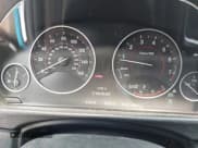 ✅ 2018 BMW 4 Series 430i xDrive • VIN: WBA4J3C52JBB97377 • Lot: 42860591. Wystawiony na IAAI z przebiegiem 94 376 mil. Bezpłatny archiwum sprzedaży aukcyjnych z USA i szczegółowy raport historii pojazdu na DreamBid. Zdjęcie 7.