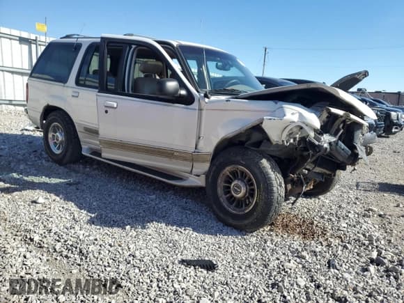 ✅ 1998 Ford Explorer XLT • VIN: 1FMZU35P3WZB00726 • Lot: 85705125. Listed on Copart with 145,358 mi. Free auction sales archive from the USA and detailed vehicle history report at DreamBid. Image 4.