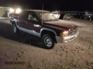 ✅ 2003 Dodge Dakota SLT • VIN: 1D7HG48N63S215614 • Lot: 82770034. Wystawiony na Copart z przebiegiem 174 211 mil. Bezpłatny archiwum sprzedaży aukcyjnych z USA i szczegółowy raport historii pojazdu na DreamBid. Zdjęcie 11.