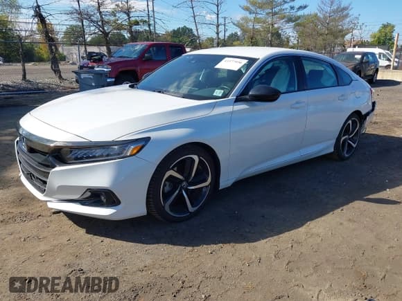 ✅ 2022 Honda Accord Sport • VIN: 1HGCV1F38NA063601 • Лот: 43377056. Опубликован ранее на IAAI с пробегом 56 841 миль. Бесплатный доступ к архиву аукционных продаж из США и подробный отчёт об истории автомобиля на DreamBid. Изображение 17.
