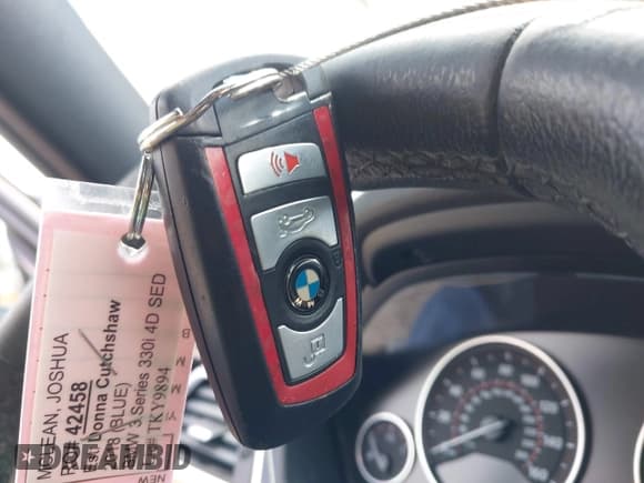 ✅ 2018 BMW 3 Series 330i • VIN: WBA8B9C5XJEE82523 • Lot: 42530037. Listed on IAAI with 88,068 mi. Free auction sales archive from the USA and detailed vehicle history report at DreamBid. Image 11.