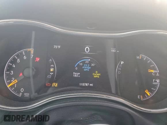 2018 Jeep Grand Cherokee Limited z VIN 1C4RJEBG6JC361857, wystawiony jako Copart lot #83971425 z przebiegiem 115 787 mil mil oraz Szkoda całkowita • Salvage title. Historia ofert i sprzedaży dostępna na DreamBid. Obrazek 9.