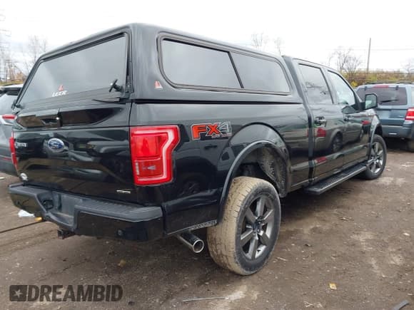 ✅ 2015 Ford F-150 XLT • VIN: 1FTFW1EF9FKE00485 • Lot: 43791137. Wystawiony na IAAI z przebiegiem 190 069 mil. Bezpłatny archiwum sprzedaży aukcyjnych z USA i szczegółowy raport historii pojazdu na DreamBid. Zdjęcie 4.