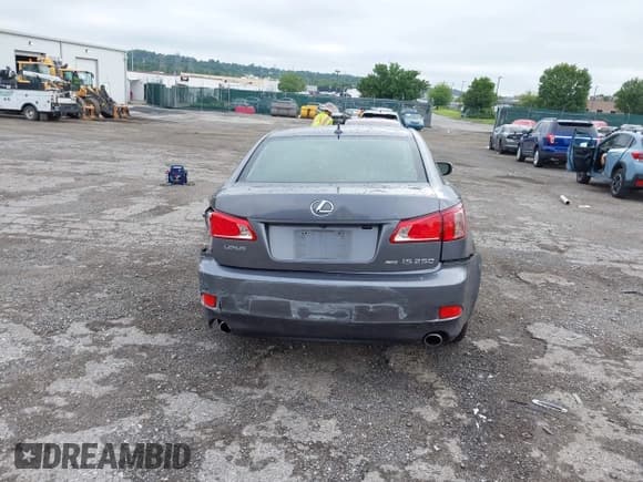 ✅ 2012 Lexus IS 250 • VIN: JTHCF5C26C5054267 • Лот: 42745292. Опубликован ранее на IAAI с пробегом Не указан. Бесплатный доступ к архиву аукционных продаж из США и подробный отчёт об истории автомобиля на DreamBid. Изображение 17.