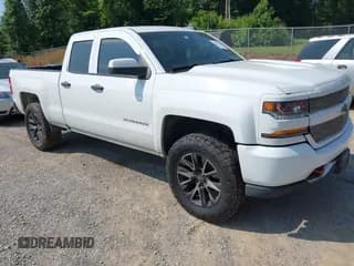 ✅ 2018 Chevrolet Silverado 1500 Custom • VIN: 1GCVKPEC5JZ144877 • Лот: 42411764. Опубликован ранее на IAAI с пробегом 109 670 миль. Бесплатный доступ к архиву аукционных продаж из США и подробный отчёт об истории автомобиля на DreamBid. Изображение 1.