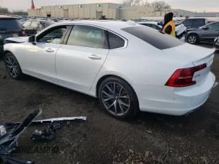 ✅ 2018 Volvo S90 Momentum • VIN: LVY992MKXJP036560 • Лот: 69143772. Опубликован ранее на Copart с пробегом Не указан. Бесплатный доступ к архиву аукционных продаж из США и подробный отчёт об истории автомобиля на DreamBid. Изображение 2.