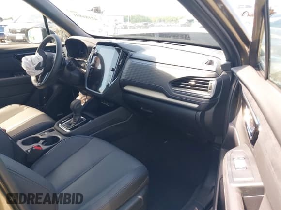 ✅ 2025 Subaru Forester Limited • VIN: JF2SLDRC6SH445868 • Lot: 42186891. Listed on IAAI with 6,488 mi. Free auction sales archive from the USA and detailed vehicle history report at DreamBid. Image 5.