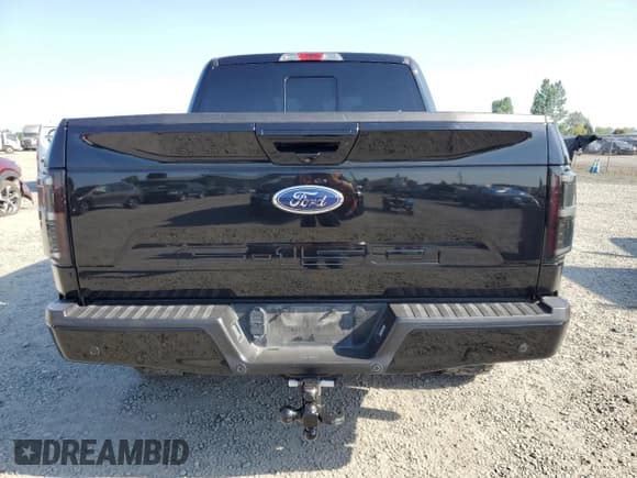✅ 2018 Ford F-150 XL • VIN: 1FTFW1E18JFD51981 • Lot: 54990155. Wystawiony na Copart z przebiegiem 70 689 mil. Bezpłatny archiwum sprzedaży aukcyjnych z USA i szczegółowy raport historii pojazdu na DreamBid. Zdjęcie 6.