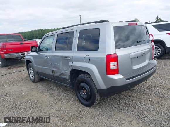 ✅ 2016 Jeep Patriot Sport • VIN: 1C4NJPBA4GD743880 • Лот: 40350335. Опубликован ранее на IAAI с пробегом 162 618 миль. Бесплатный доступ к архиву аукционных продаж из США и подробный отчёт об истории автомобиля на DreamBid. Изображение 3.