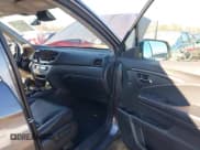 ✅ 2019 Honda Pilot EX-L • VIN: 5FNYF6H53KB052781 • Lot: 43778126. Wystawiony na IAAI z przebiegiem 154 846 mil. Bezpłatny archiwum sprzedaży aukcyjnych z USA i szczegółowy raport historii pojazdu na DreamBid. Zdjęcie 5.