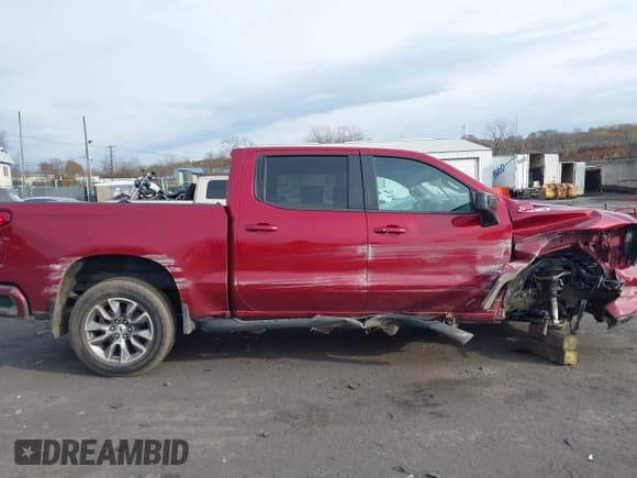 ✅ 2020 Chevrolet Silverado 1500 RST • VIN: 1GCUYEEL0LZ284112 • Lot: 43647673. Wystawiony na IAAI z przebiegiem 64 977 mil. Bezpłatny archiwum sprzedaży aukcyjnych z USA i szczegółowy raport historii pojazdu na DreamBid. Zdjęcie 6.