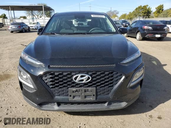 2019 Hyundai Kona SE z VIN KM8K12AA7KU272822, wystawiony jako Copart lot #44000563 z przebiegiem 45 853 mil mil oraz . Historia ofert i sprzedaży dostępna na DreamBid. Obrazek 5.