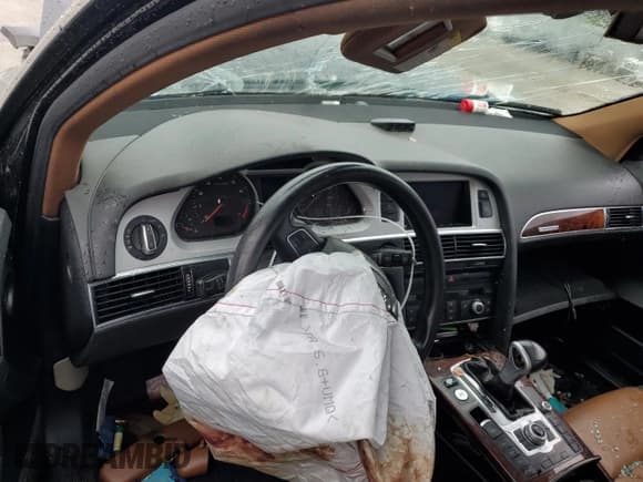 ✅ 2010 Audi A6 Prestige • VIN: WAUKGAFB8AN084931 • Лот: 67491355. Опубликован ранее на Copart с пробегом Не указан. Бесплатный доступ к архиву аукционных продаж из США и подробный отчёт об истории автомобиля на DreamBid. Изображение 9.