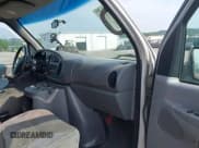 ✅ 2002 Ford Econoline Passenger XL • VIN: 1FBSS31L22HB33221 • Лот: 42613580. Опубликован ранее на IAAI с пробегом 196 057 миль. Бесплатный доступ к архиву аукционных продаж из США и подробный отчёт об истории автомобиля на DreamBid. Изображение 5.