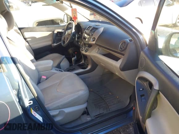 ✅ 2007 Toyota RAV4 Limited • VIN: JTMBK31V375030234 • Lot: 43766668. Listed on IAAI with 124,472 mi. Free auction sales archive from the USA and detailed vehicle history report at DreamBid. Image 5.