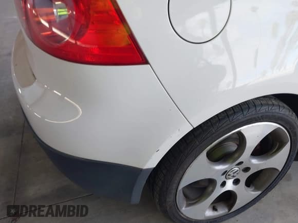 ✅ 2009 Volkswagen Golf GTI • VIN: WVWFV71K49W140003 • Lot: 41614668. Listed on IAAI with 143,949 mi. Free auction sales archive from the USA and detailed vehicle history report at DreamBid. Image 6.