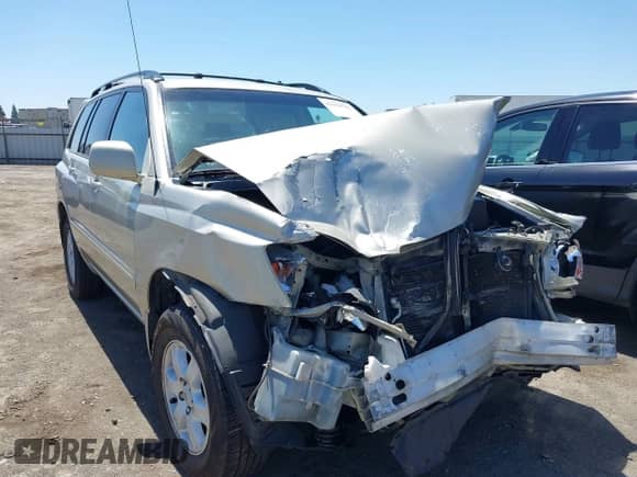 2002 Toyota Highlander с VIN JTEGF21A820066312, выставлен на аукционе IAAI как лот 42194762 с пробегом 248 877 миль миль и . История ставок и продаж доступна на DreamBid. Изображение 1.