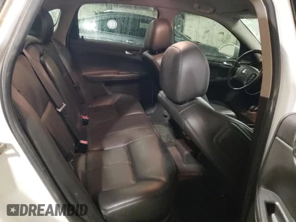 ✅ 2014 Chevrolet Impala LTZ • VIN: 2G1WC5E3XE1143530 • Lot: 72454694. Wystawiony na Copart z przebiegiem 134 448 mil. Bezpłatny archiwum sprzedaży aukcyjnych z USA i szczegółowy raport historii pojazdu na DreamBid. Zdjęcie 10.