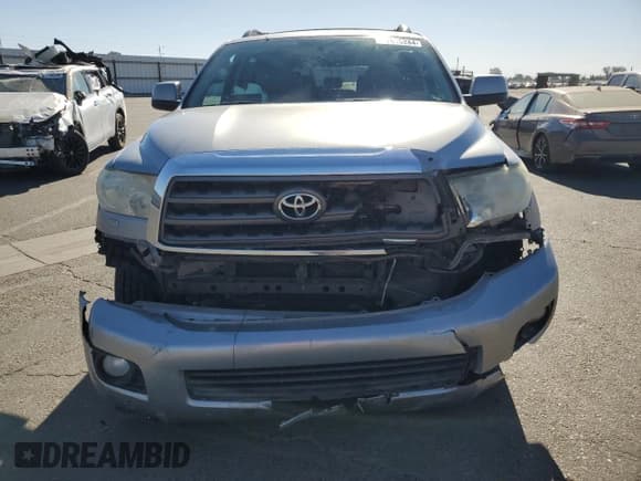 ✅ 2013 Toyota Sequoia SR5 • VIN: 5TDZY5G12DS045701 • Lot: 77615284. Listed on Copart with 205,885 mi. Free auction sales archive from the USA and detailed vehicle history report at DreamBid. Image 5.