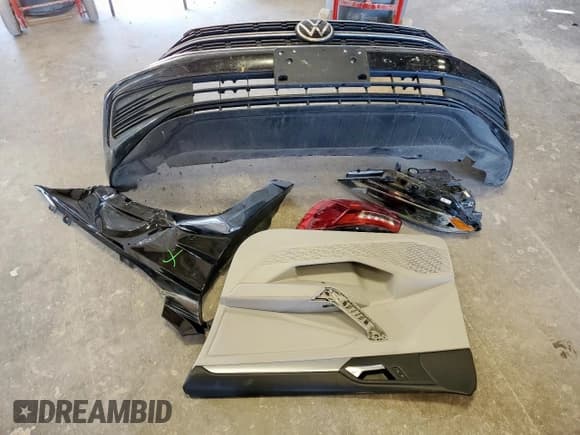 ✅ 2023 Volkswagen Jetta SE • VIN: 3VW7M7BU5PM003086 • Лот: 86167165. Опубликован ранее на Copart с пробегом 78 262 миль. Бесплатный доступ к архиву аукционных продаж из США и подробный отчёт об истории автомобиля на DreamBid. Изображение 12.