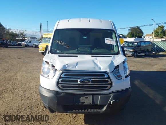 ✅ 2019 Ford Transit • VIN: 1FTYR2CM4KKB17963 • Lot: 43363538. Wystawiony na IAAI z przebiegiem 93 638 mil. Bezpłatny archiwum sprzedaży aukcyjnych z USA i szczegółowy raport historii pojazdu na DreamBid. Zdjęcie 12.