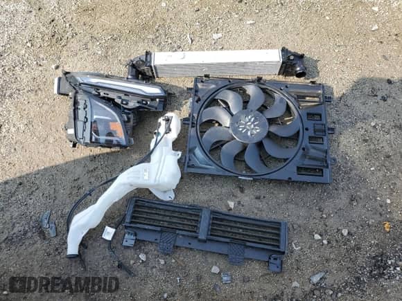 2025 Chevrolet Equinox FWD LT с VIN 3GNAXHEG4SL226818, выставлен на аукционе Copart как лот 62033895 с пробегом 9 920 миль миль и Чистый • Clean title. История ставок и продаж доступна на DreamBid. Изображение 13.