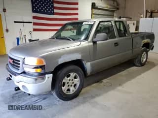 2006 GMC Sierra 1500 Work Truck with VIN 2GTEK19V561322294, listed as a Copart auction lot 52258795 with 169,601 mi miles and Clean title. Bid and sale history available at DreamBid. Image 1.