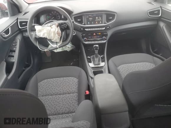 ✅ 2019 Hyundai Ioniq Blue • VIN: KMHC65LC0KU115705 • Lot: 45403735. Wystawiony na Copart z przebiegiem 49 061 mil. Bezpłatny archiwum sprzedaży aukcyjnych z USA i szczegółowy raport historii pojazdu na DreamBid. Zdjęcie 8.