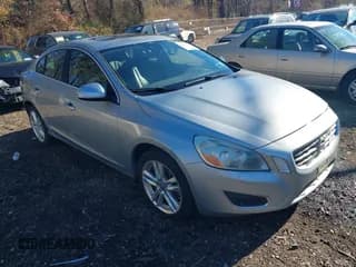 ✅ 2013 Volvo S60 T5 • VIN: YV1612FHXD2171892 • Лот: 43771742. Опубликован ранее на IAAI с пробегом 36 148 миль. Бесплатный доступ к архиву аукционных продаж из США и подробный отчёт об истории автомобиля на DreamBid. Изображение 1.