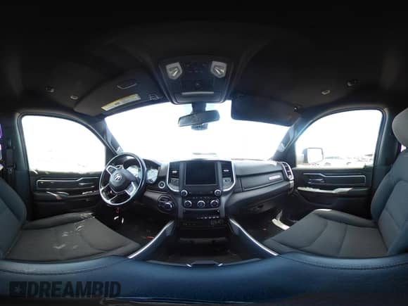 2019 Ram 1500 Big Horn z VIN 1C6SRFFT3KN667970, wystawiony jako IAAI lot #42508577 z przebiegiem 81 301 mil mil oraz . Historia ofert i sprzedaży dostępna na DreamBid. Obrazek 18.