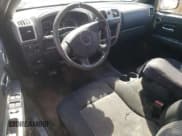 ✅ 2008 Chevrolet Colorado 1LT • VIN: 1GCDT13E188157698 • Лот: 71367695. Опубликован ранее на Copart с пробегом 276 374 миль. Бесплатный доступ к архиву аукционных продаж из США и подробный отчёт об истории автомобиля на DreamBid. Изображение 8.