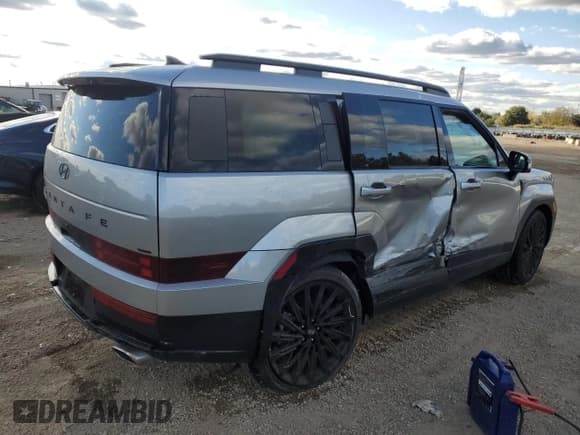 ✅ 2025 Hyundai Santa Fe Calligraphy • VIN: 5NMP5DGL1SH121176 • Lot: 87128355. Listed on Copart with 1,979 mi. Free auction sales archive from the USA and detailed vehicle history report at DreamBid. Image 3.