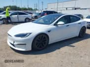 ✅ 2022 Tesla Model S • VIN: 5YJSA1E54NF488913 • Lot: 43126568. Wystawiony na IAAI z przebiegiem 11 716 mil. Bezpłatny archiwum sprzedaży aukcyjnych z USA i szczegółowy raport historii pojazdu na DreamBid. Zdjęcie 20.
