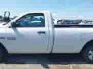 2016 Ram 1500 Tradesman z VIN 3C6JR6DT6GG255959, wystawiony jako IAAI lot #42646756 z przebiegiem 206 852 mil mil oraz . Historia ofert i sprzedaży dostępna na DreamBid. Obrazek 15.