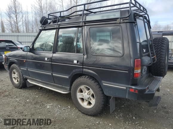 ✅ 1998 Land Rover Discovery SD • VIN: SALJY1248WA753645 • Lot: 47944795. Wystawiony na Copart z przebiegiem 181 974 mil. Bezpłatny archiwum sprzedaży aukcyjnych z USA i szczegółowy raport historii pojazdu na DreamBid. Zdjęcie 2.