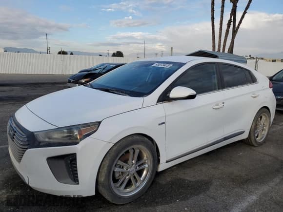 ✅ 2019 Hyundai Ioniq SEL • VIN: KMHC75LCXKU105955 • Лот: 93073425. Опубликован ранее на Copart с пробегом 88 579 миль. Бесплатный доступ к архиву аукционных продаж из США и подробный отчёт об истории автомобиля на DreamBid. Изображение 1.