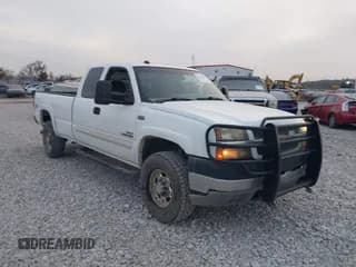 ✅ 2004 Chevrolet Silverado 2500HD LT • VIN: 1GCHK29164E116896 • Лот: 43722138. Опубликован ранее на IAAI с пробегом Не указан. Бесплатный доступ к архиву аукционных продаж из США и подробный отчёт об истории автомобиля на DreamBid. Изображение 1.