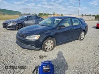 ✅ 2011 Volkswagen Jetta SE • VIN: 3VWDX7AJ3BM371549 • Lot: 94355875. Listed on Copart with 203,586 mi. Free auction sales archive from the USA and detailed vehicle history report at DreamBid. Image 1.