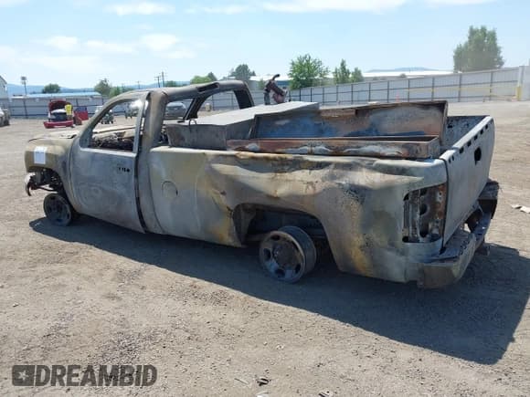 ✅ 2007 Chevrolet Silverado 2500HD 1LT • VIN: 1GCHC24K57E511749 • Лот: 42647121. Опубликован ранее на IAAI с пробегом Не указан. Бесплатный доступ к архиву аукционных продаж из США и подробный отчёт об истории автомобиля на DreamBid. Изображение 3.