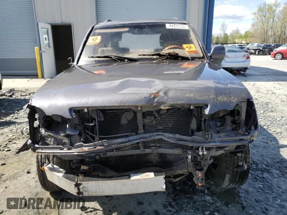 ✅ 2003 Lexus LX 470 • VIN: JTJHT00W133533666 • Lot: 52546895. Wystawiony na Copart z przebiegiem Nie podano. Bezpłatny archiwum sprzedaży aukcyjnych z USA i szczegółowy raport historii pojazdu na DreamBid. Zdjęcie 5.